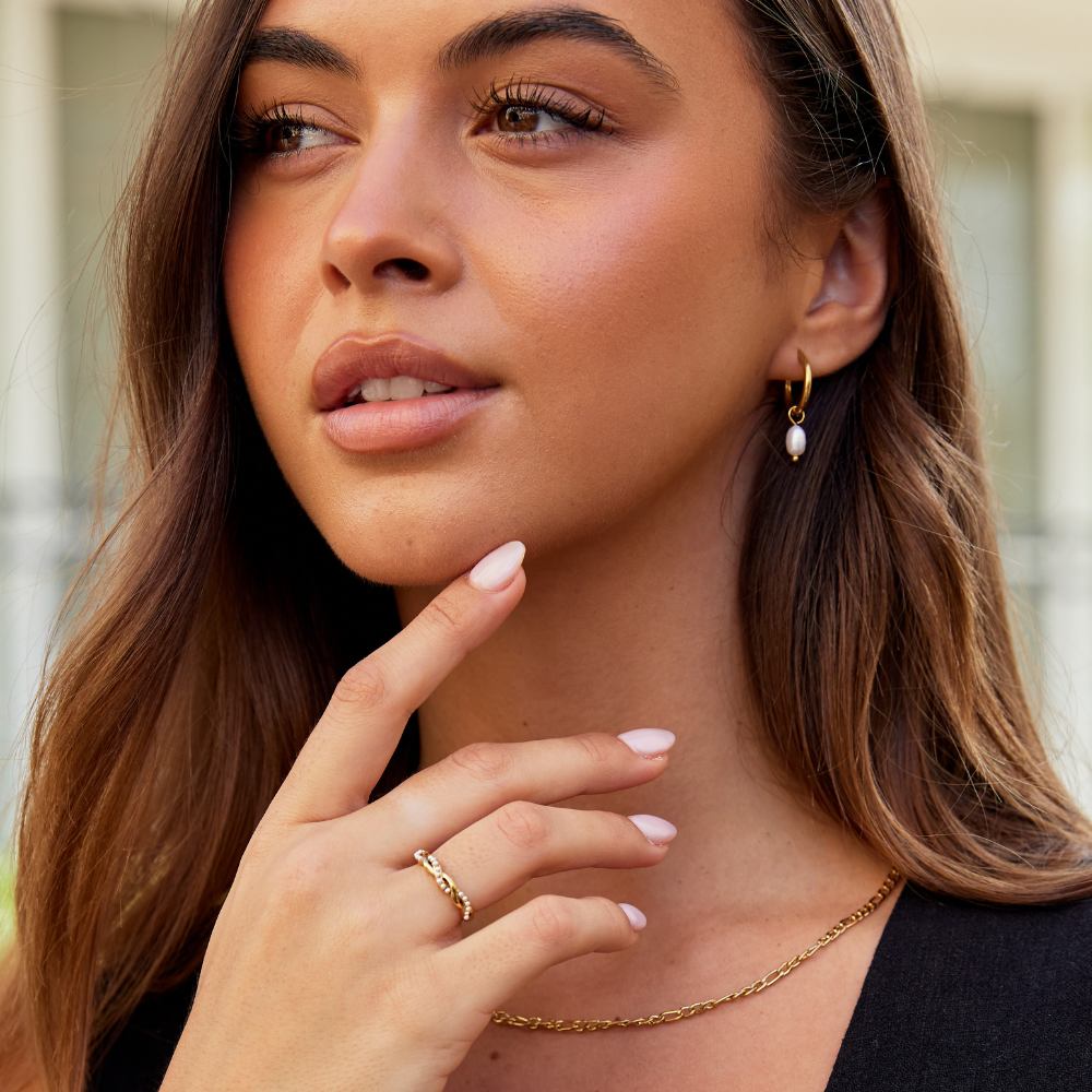 Bella – Boucles d’oreilles en perles d’eau douce
