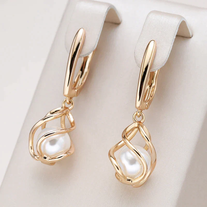Boucles d’Oreilles en Or Ornées de Perles