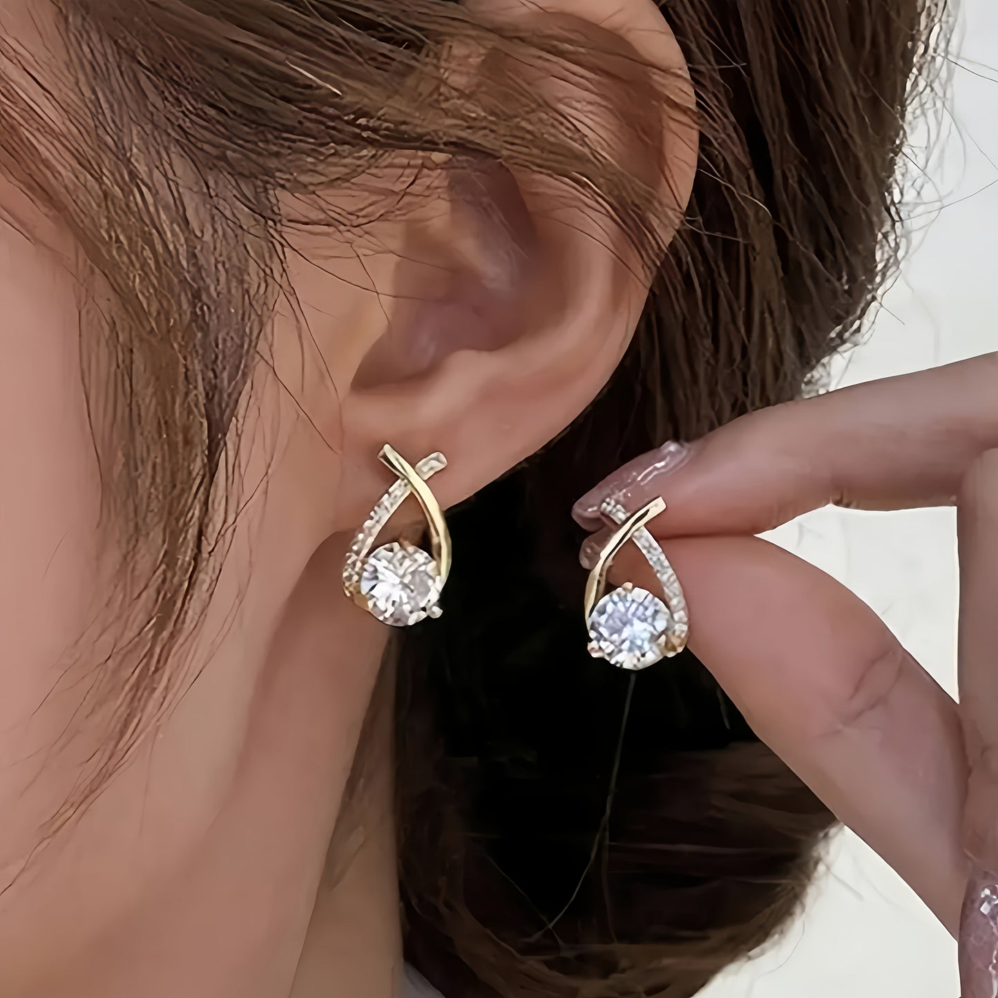 Boucles d'oreilles Golden Cross™ | Élégance en zirconia
