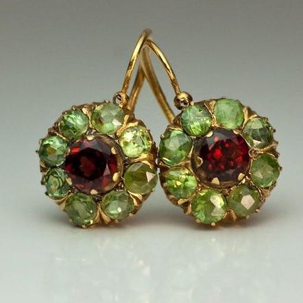 Boucles d'oreilles Cristal™ | Élégance ronde en couleur