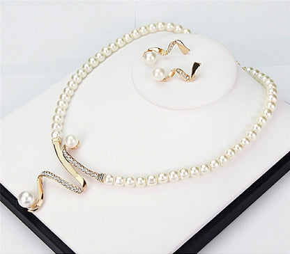 Venus™ | Collier et boucles d’oreilles en perles