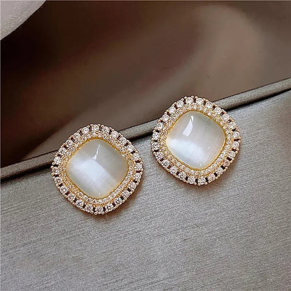 Opalescence™ | Boucles d'oreilles créoles en opale et cristaux