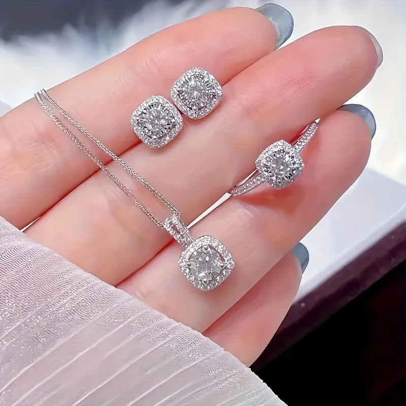Ensemble Cube™ | 3 bijoux à l’élégance intemporelle