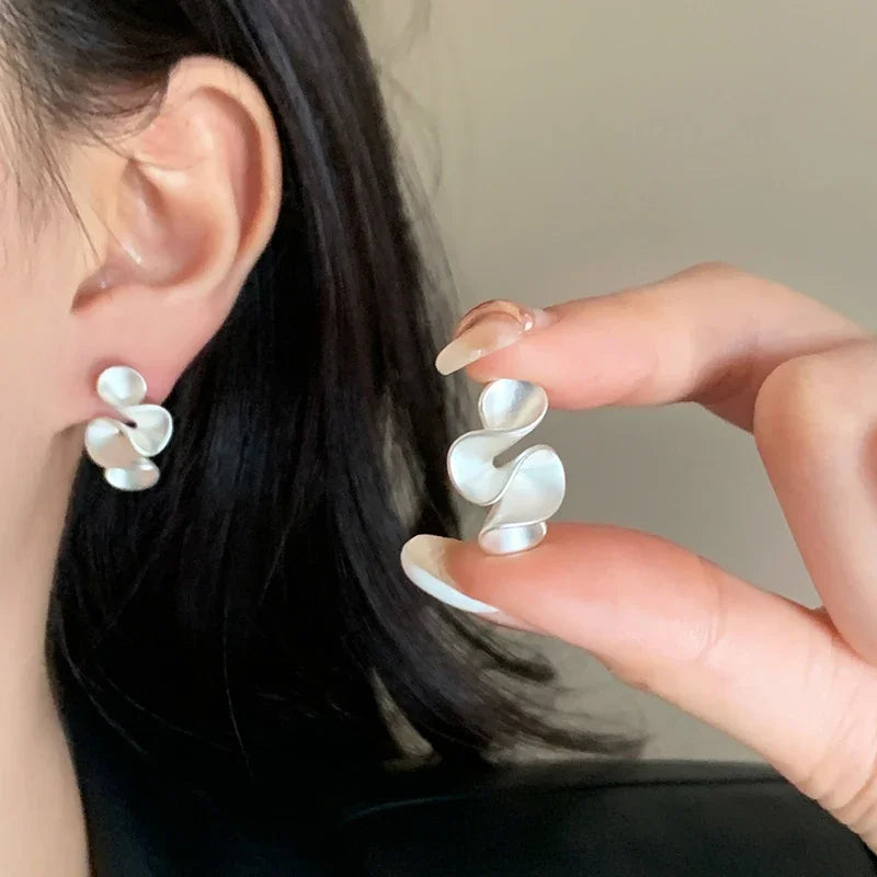 Fleur Éclat™ | Boucles d'oreilles en argent et or