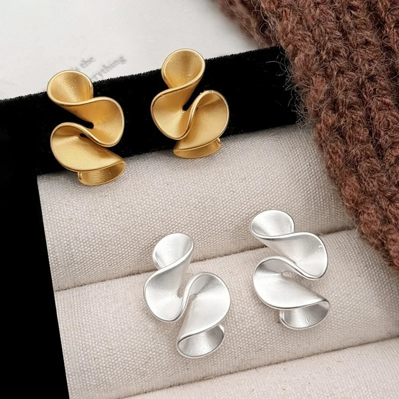 Fleur Éclat™ | Boucles d'oreilles en argent et or