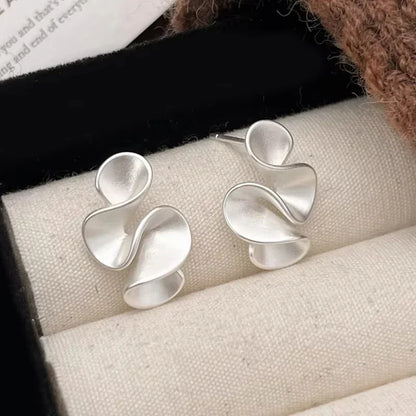Fleur Éclat™ | Boucles d'oreilles en argent et or