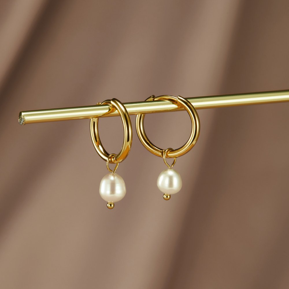 Bella – Boucles d’oreilles en perles d’eau douce