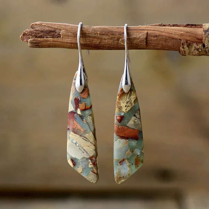 Élégantes Boucles d’Oreilles Vintage Ornées de Pierre Naturelle