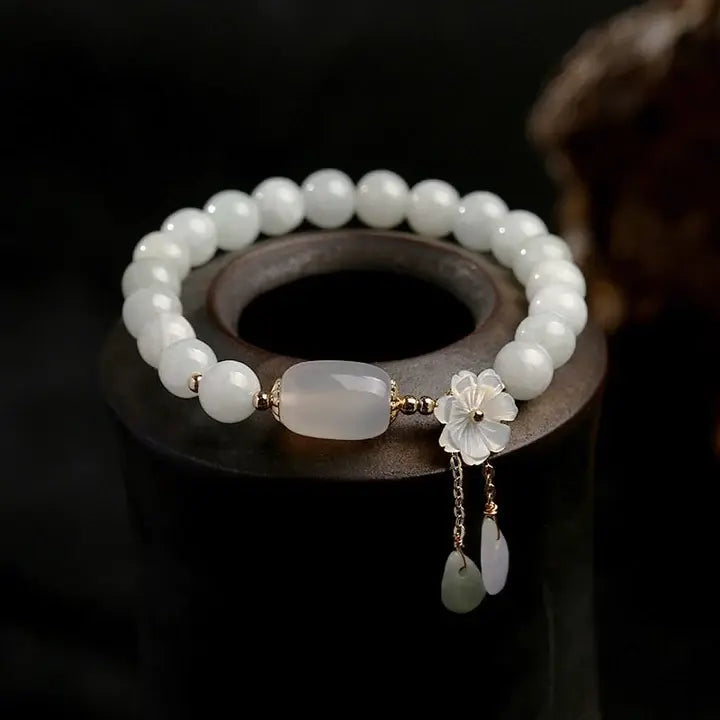 Mary™ | Bracelet perlé fleuri en pierre naturelle