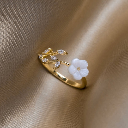 Rise – Bague en pierres blanches
